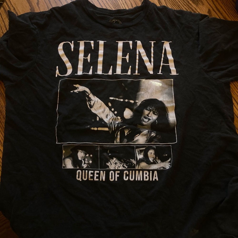 Women’s sz cl SELENA short sleeve black